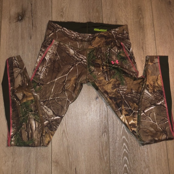 Under Armour Pants - Women’s Under Armour full length leggings